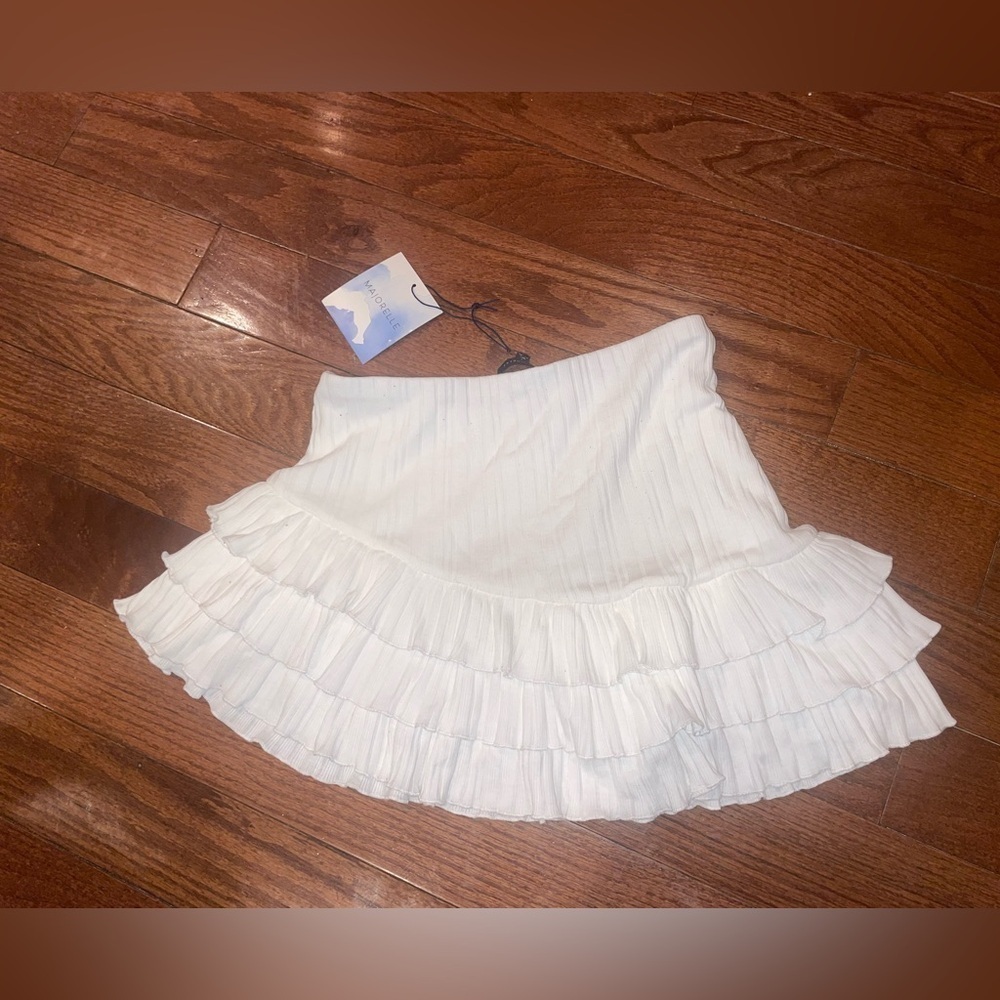 New! Majorelle 'Isadora' White  Asymmetric Mini Ruffled Skirt Size 🤍 Small NWT! - Picture 9 of 11